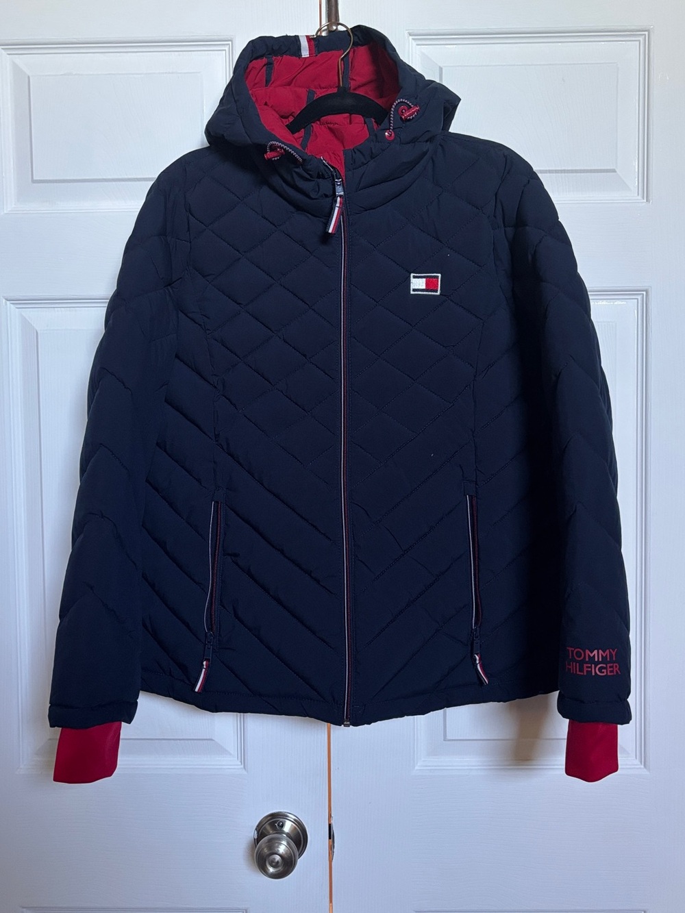 Tommy Hilfiger Women’s L Puffer Jacket Hooded Quilted Navy Red Sorona